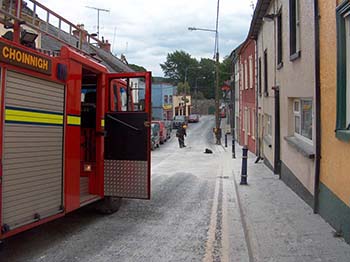Fire Crew nettoie Logan Street, Thomastown: Image 2