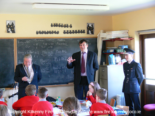 Speaking to the pupils in Danesfort National School