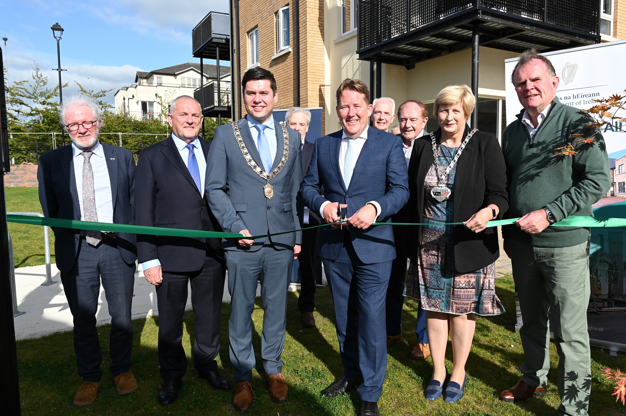 Minister Darragh O'Brien cuts the ribbon at RESPOND Housing Scheme at Margarets Field, Callan Road, Kilkenny